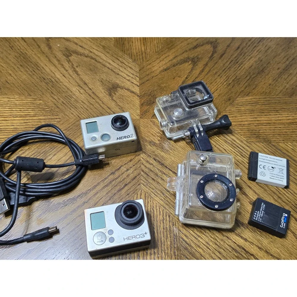 GoPro HERO2 and HERO3 Camera w Cases and Batteries for refurb parts UNTESTED
